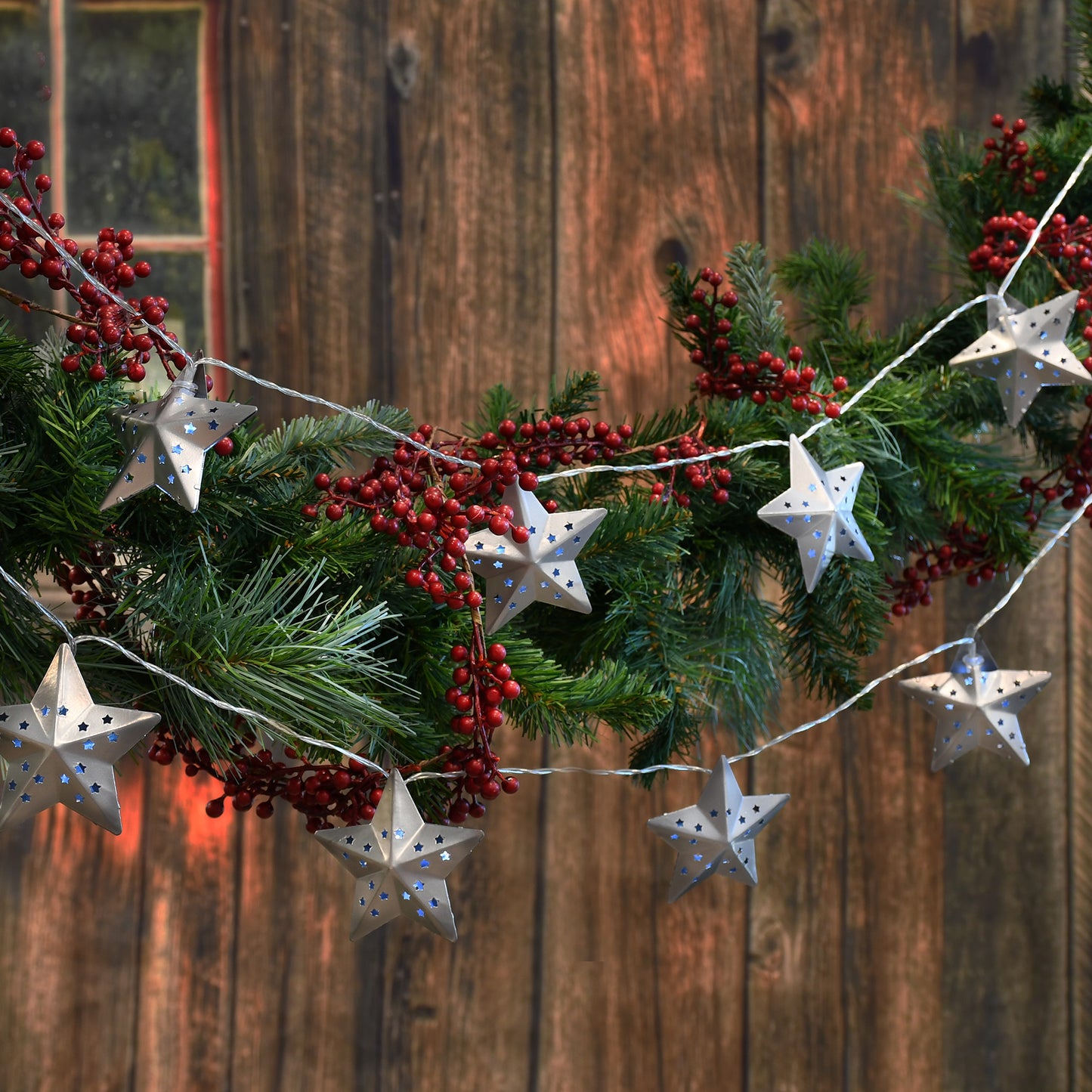 Solar-Powered String Lights with 20 Silver Metal Stars