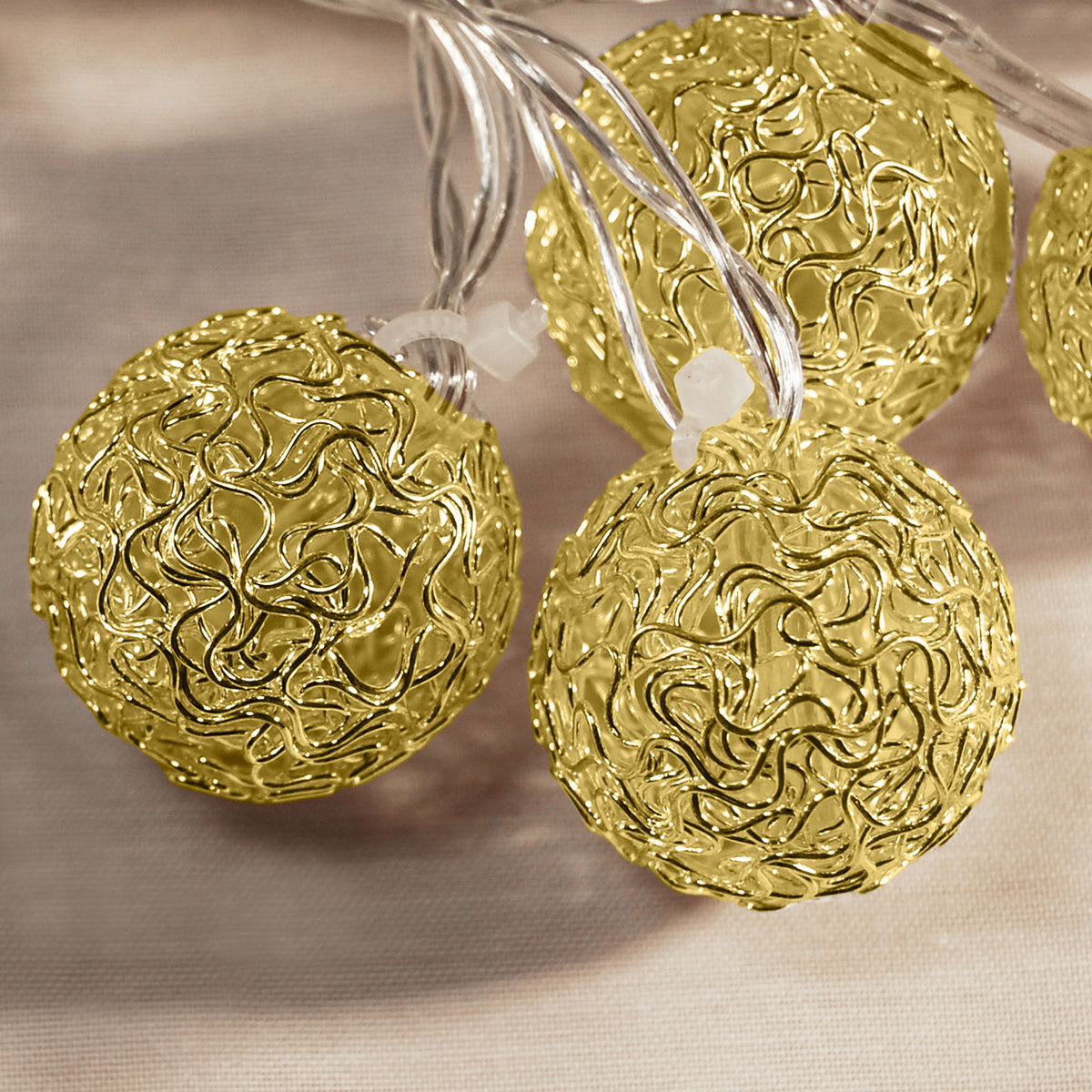 Coin String Lights Battery-Operated String Lights with 20 Gold Balls – LumaBase