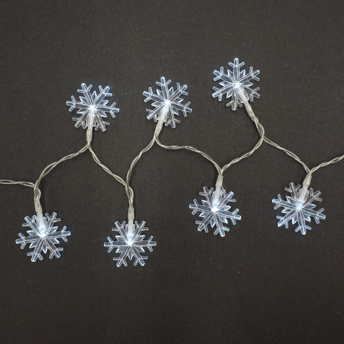 Snowflake Simple Led String Battery Operated LED Mini Snowflake String Lights - Set of 2 – LumaBase